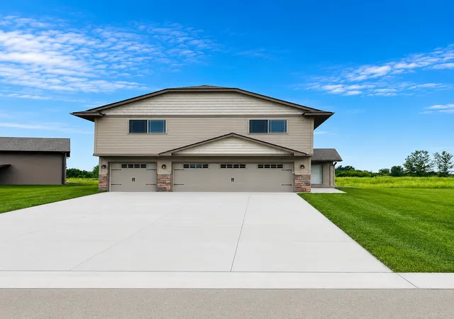 Homes for sale in Rush City, MN | 2100 Eagle St, Rush City, MN 55069 | MLS# 7107706