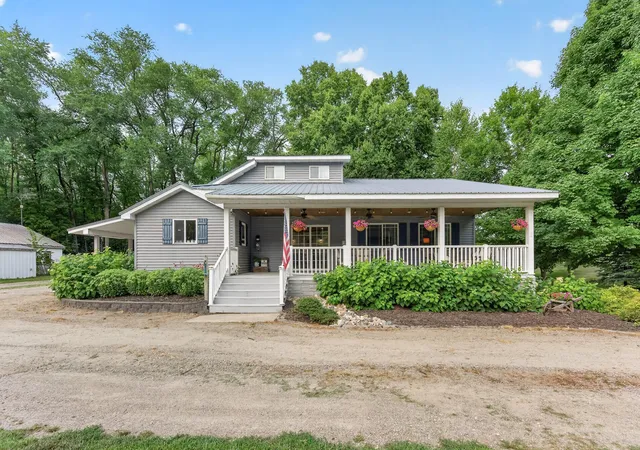 1st image of 7107 Hoyt Ave Nw, Maple Lake, MN 55358 | MLS# 7107709
