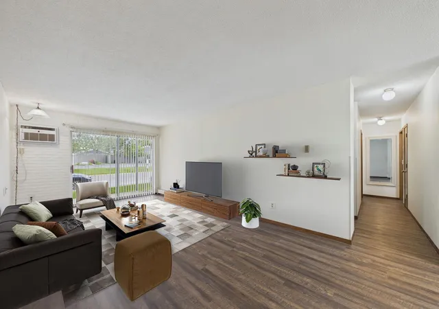 2nd image of 2730 Dale St N #D110, Roseville, MN 55113 | MLS# 7107720