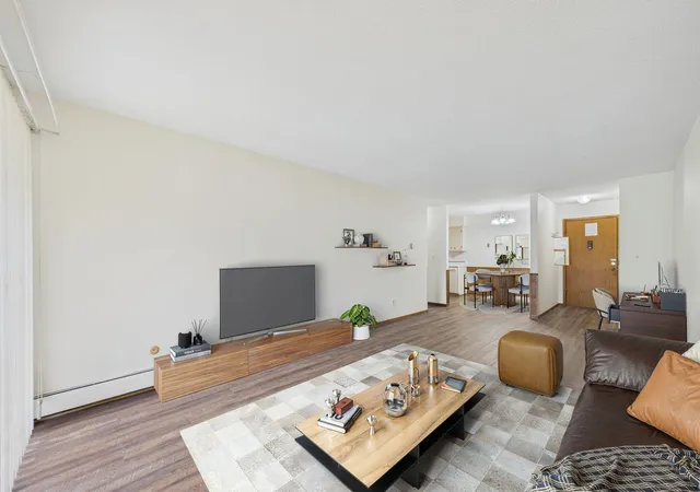 4th image of 2730 Dale St N #D110, Roseville, MN 55113 | MLS# 7107720