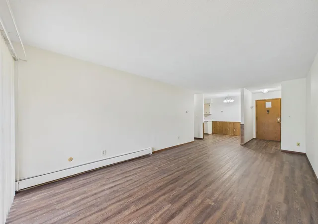 5th image of 2730 Dale St N #D110, Roseville, MN 55113 | MLS# 7107720