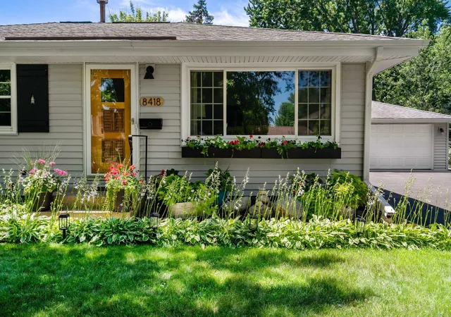 Homes for sale in Bloomington, MN | 8418 Kell Ave S, Bloomington, MN 55437 | MLS# 7107734