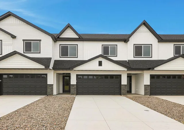 1st image of 1106 45th Ave Ne, Saint Cloud, MN 56304 | MLS# 7107743