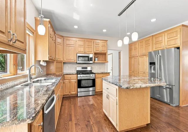 Photo 2 of Single family home for sale at 18129 Jarl Ct, Lakeville, MN 55044 | MLS# 7107744 | Listing updated on 2026-09-27