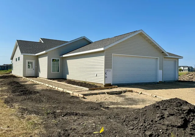 Photo 1 of Single family home for sale at 1858 63rd Avenue S, Fargo, ND 58104 | MLS# 7107753 | Listing updated on 2026-08-20