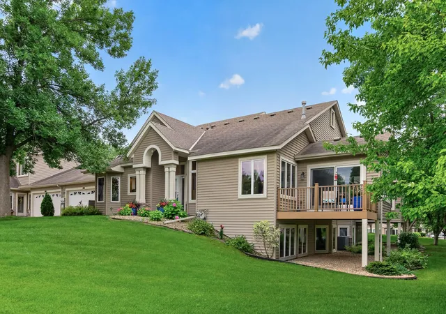 Homes for sale in Burnsville, MN | 1001 E Travelers Trl, Burnsville, MN 55337 | MLS# 7107755
