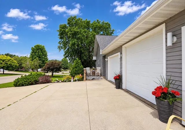 3rd image of 1901 16Th St Sw, Austin, MN 55912 | MLS# 7107774