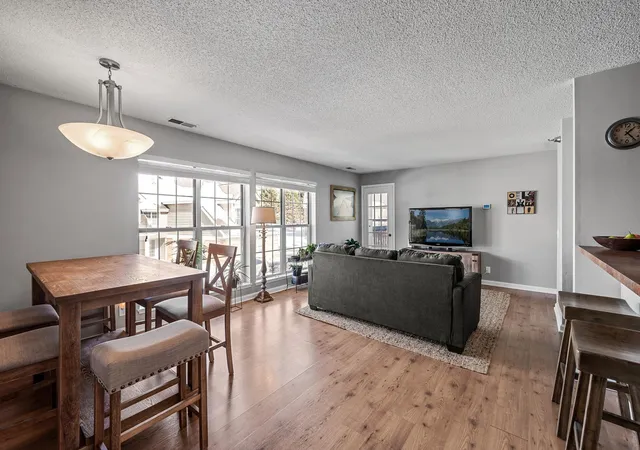 Homes for sale in Hopkins, MN | 6020 Chasewood Pkwy #203, Hopkins, MN 55343 | MLS# 7107806