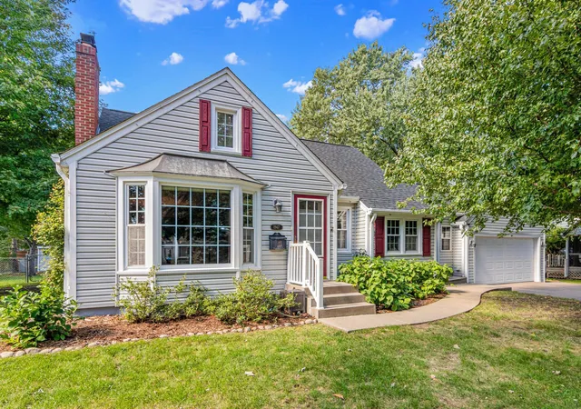 Photo 1 of Sale Pending at 1947 Arona St, Saint Paul, MN 55113 | MLS# 7107811 | Listing updated on 2026-10-08