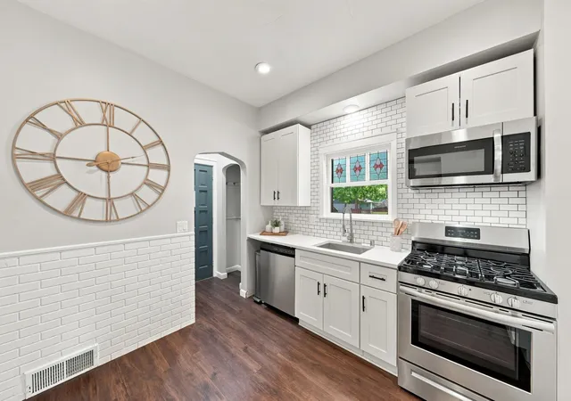 Photo 3 of Sale Pending at 4100 Vera Cruz Ave N, Minneapolis, MN 55422 | MLS# 7107821 | Listing updated on 2026-09-04