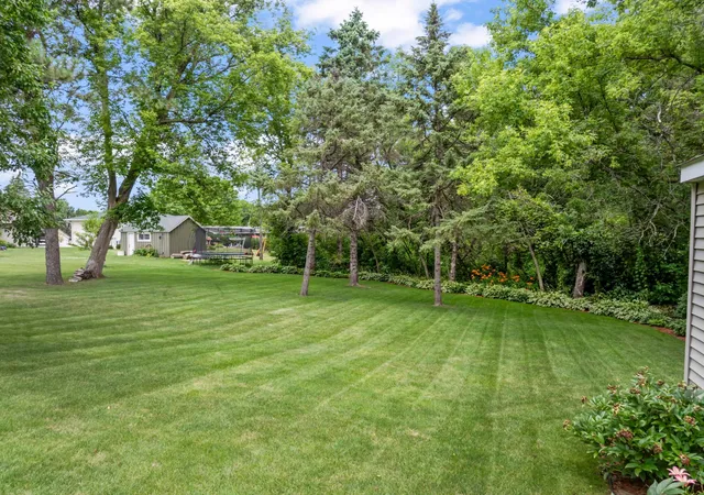 5th image of 450 Lally Ct, Zumbrota, MN 55992 | MLS# 7107830