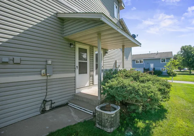 3rd image of 1501 127Th Ln Ne, Minneapolis, MN 55449 | MLS# 7107841