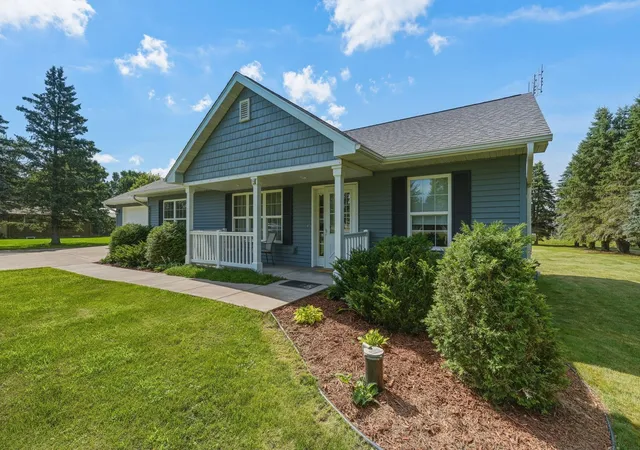 1st image of 1423 County Road Gg, New Richmond, WI 54017 | MLS# 7107864