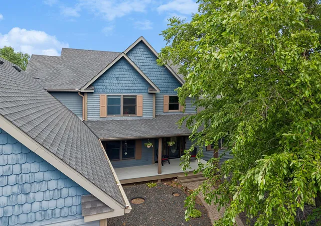 Photo 3 of Single family home for sale at 12560 Lockridge Ave N, Stillwater, MN 55082 | MLS# 7107877 | Listing updated on 2026-09-22