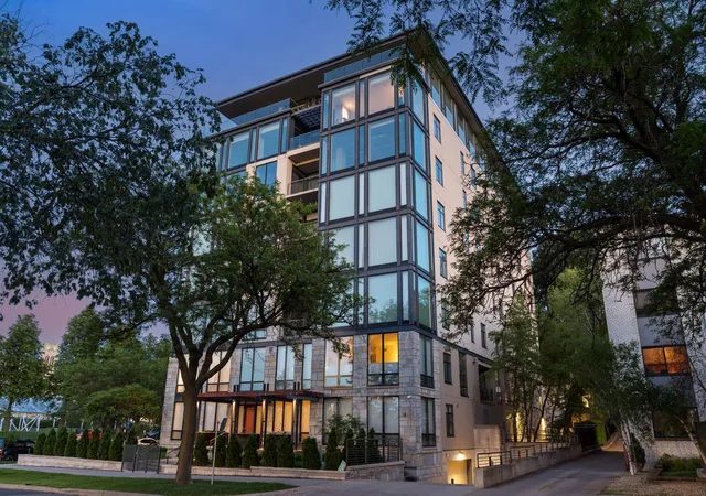 Photo 2 of Condo for sale at 301 Kenwood Pkwy #602, Minneapolis, MN 55403 | MLS# 7107889 | Listing updated on 2026-08-27