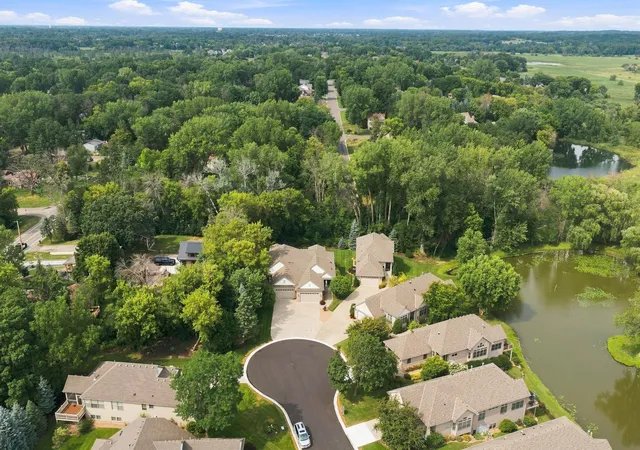 3rd image of 2674 Bartylla Ct, Saint Paul, MN 55110 | MLS# 7107891