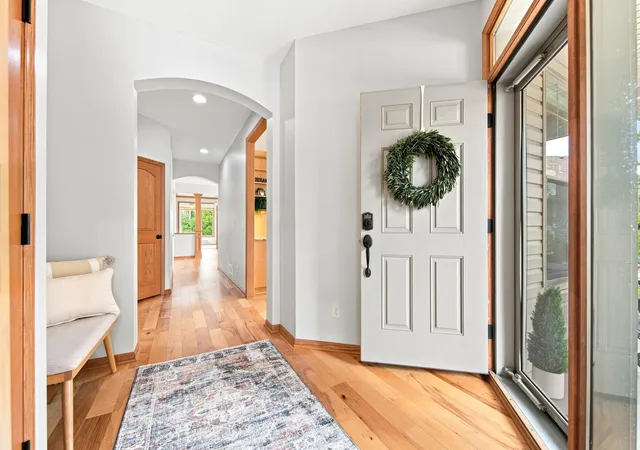5th image of 2674 Bartylla Ct, Saint Paul, MN 55110 | MLS# 7107891