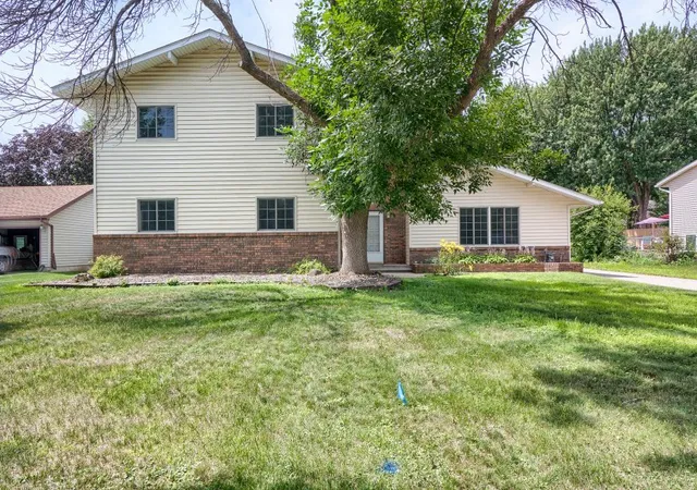 17th image of 9200 Harkness Ave S, Cottage Grove, MN 55016 | MLS# 7107900