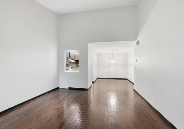 Photo 3 of Condo for sale at 4120 Parklawn Ave #325, Minneapolis, MN 55435 | MLS# 7107902 | Listing updated on 2026-07-11