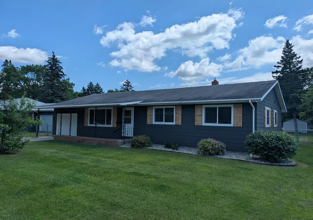 1st image of 215 Madison Ave Sw, Wadena, MN 56482 | MLS# 7107903