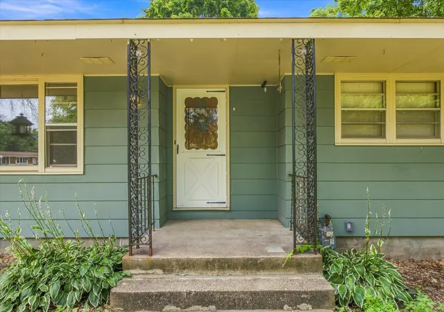 Photo 3 of Single family home for sale at 332 Wilson St, Anoka, MN 55303 | MLS# 7107908 | Listing updated on 2026-09-19