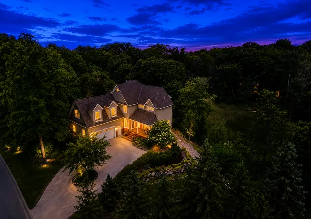 1st image of 2866 Timberview Trl, Chaska, MN 55318 | MLS# 7107966