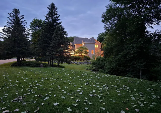3rd image of 2866 Timberview Trl, Chaska, MN 55318 | MLS# 7107966