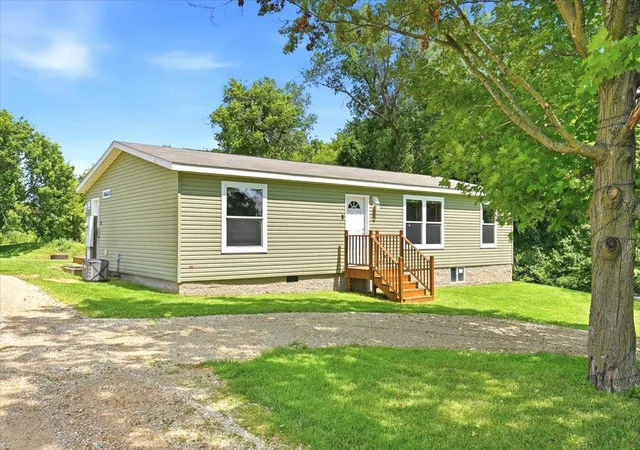 1st image of 3138 Pierce Saint Croix Rd, Spring Valley, WI 54767 | MLS# 7108004