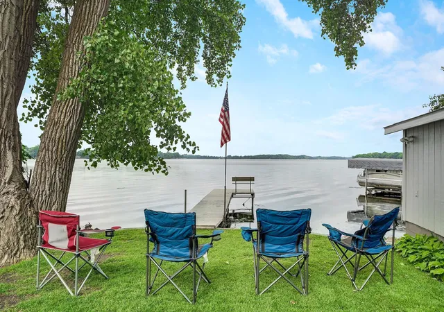 Photo 1 of Single family home for sale at 945 Reed St N, Waterville, MN 56096 | MLS# 7108020 | Listing updated on 2026-09-19