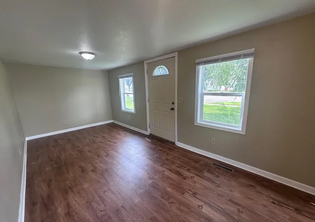 2nd image of 2103 3rd Ave Ne, Austin, MN 55912 | MLS# 7108037