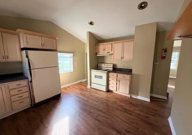 Photo 3 of Single family home for sale at 2103 3rd Avenue Ne, Austin, MN 55912 | MLS# 7108037 | Listing updated on 2026-10-18