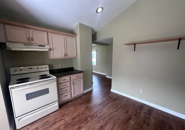 5th image of 2103 3Rd Ave Ne, Austin, MN 55912 | MLS# 7108037