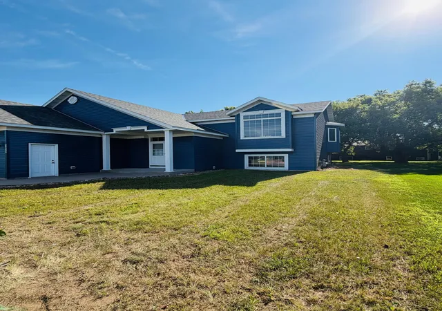 image of 1032 Gladview Ct, Saint Cloud, MN 56303 | MLS# 7108041