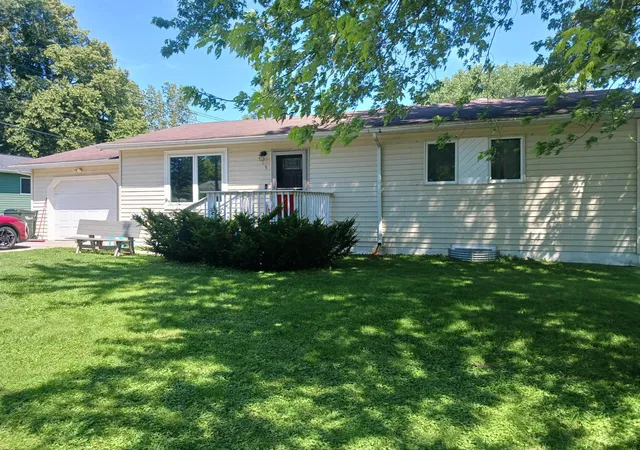 2nd image of 515 Vernon Pl, Fergus Falls, MN 56537 | MLS# 7108043
