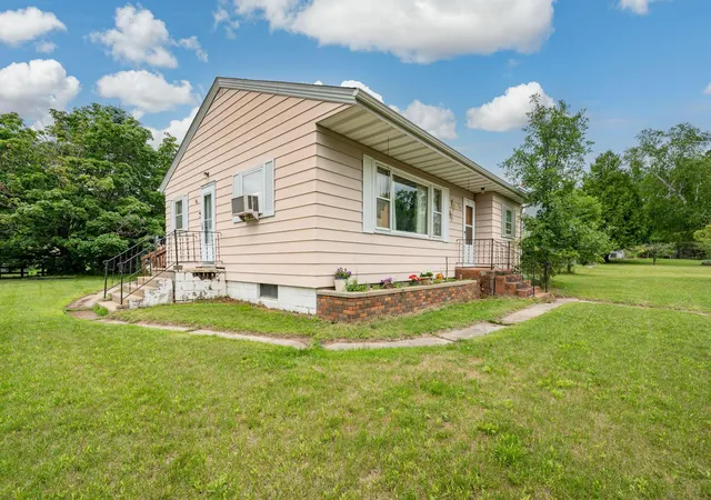 Photo 3 of Single family home for sale at 507 Nw 16th Avenue, Grand Rapids, MN 55744 | MLS# 7108049 | Listing updated on 2026-07-13