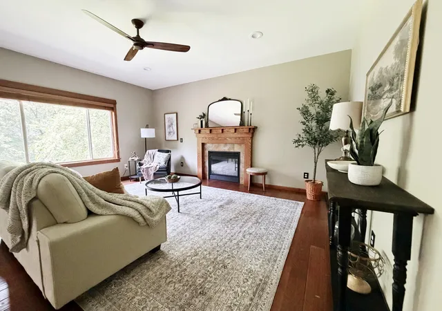 2nd image of 1100 Madison Ct, Sartell, MN 56377 | MLS# 7108051