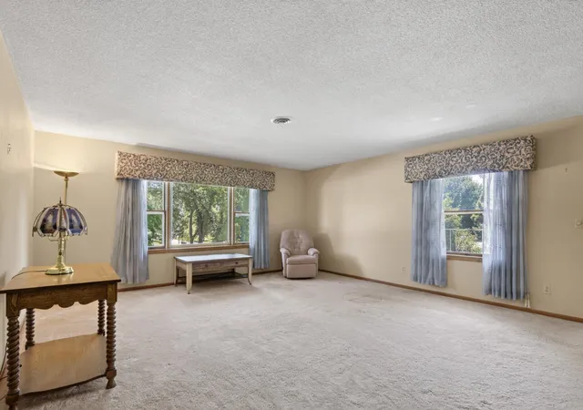 2nd image of 410 3rd St Nw #4, Valley City, ND 58072 | MLS# 7108063