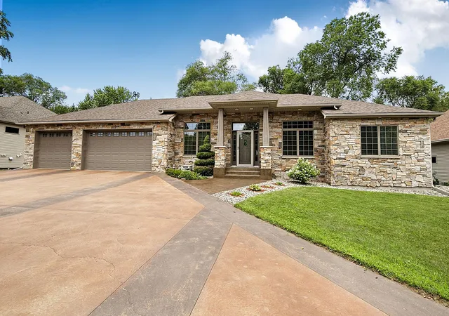1st image of 2011 Temminck Rd, Saint Cloud, MN 56301 | MLS# 7108076