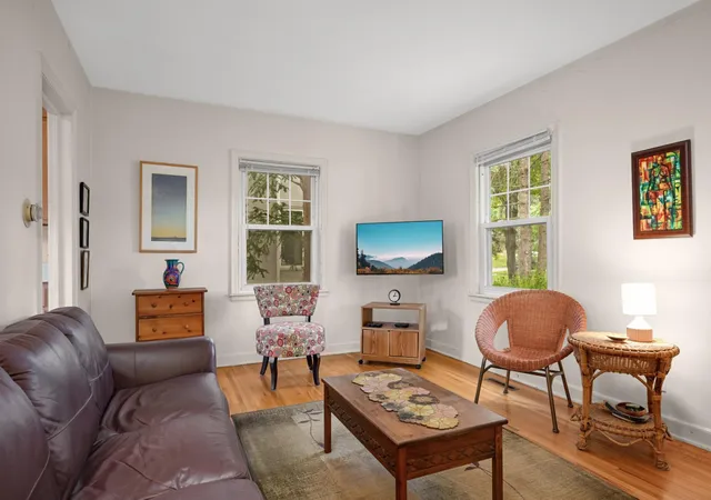 Photo 3 of Sale Pending at 2189 Scheffer Ave, Saint Paul, MN 55116 | MLS# 7108083 | Listing updated on 2026-09-05