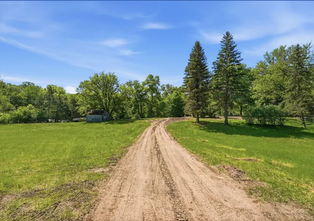 5th image of 6947 Highland Cir Nw, Alexandria, MN 56308 | MLS# 7108091