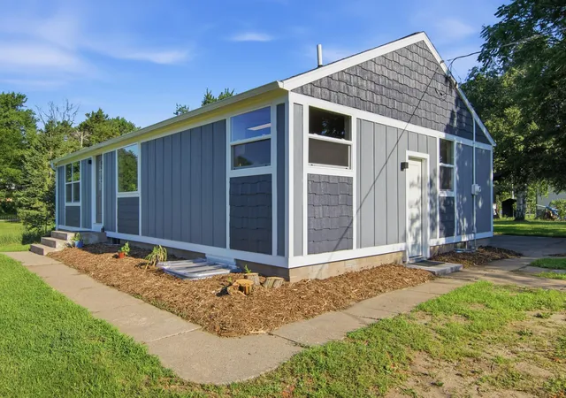 Photo 2 of Single family home for sale at W9486 State Hwy 35, Pepin, WI 54759 | MLS# 7108092 | Listing updated on 2026-09-04