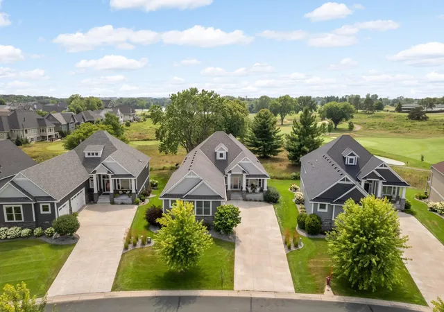 2nd image of 1934 Annika Dr N, Lake Elmo, MN 55042 | MLS# 7108093
