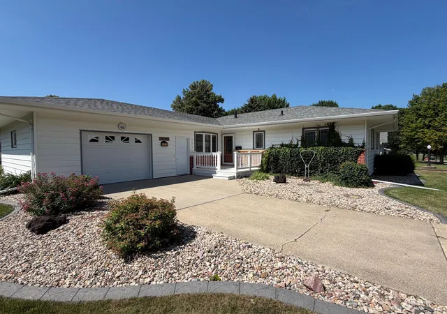 Photo 1 of Single family home for sale at 505 Central Ln, Luverne, MN 56156 | MLS# 7108113 | Listing updated on 2026-08-04