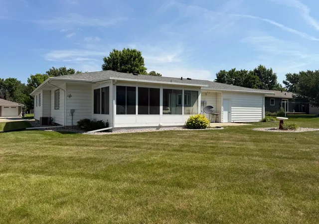 Photo 3 of Single family home for sale at 505 Central Ln, Luverne, MN 56156 | MLS# 7108113 | Listing updated on 2026-08-04