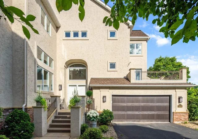 Photo 1 of Single family home for sale at 506 River St, Minneapolis, MN 55401 | MLS# 7108121 | Listing updated on 2026-10-10