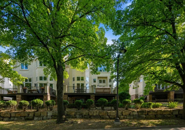 Photo 3 of Single family home for sale at 506 River St, Minneapolis, MN 55401 | MLS# 7108121 | Listing updated on 2026-10-05