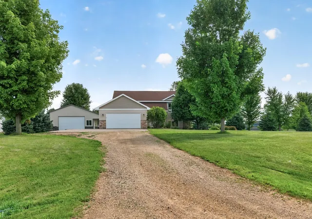 2nd image of 1456 129th St, New Richmond, WI 54017 | MLS# 7108147