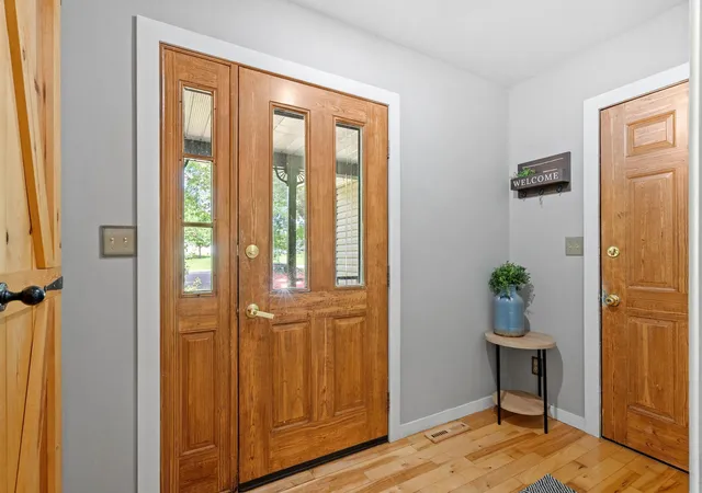 Photo 4 of Single family home for sale at 40744 Fenian Way, North Branch, MN 55056 | MLS# 7108208 | Listing updated on 2026-07-23