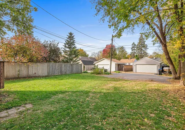 Photo 3 of House for sale at 1759 Pleasant St, Saint Paul, MN 55113 | MLS# 7108235 | Listing updated on 2026-10-22