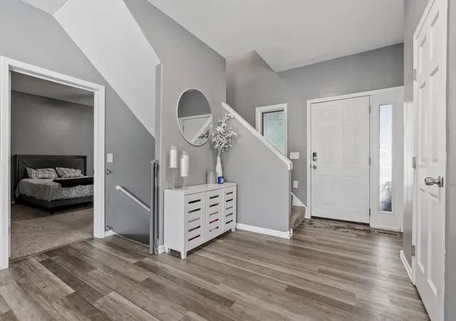 Photo 4 of Sale Pending at 7117 Courtly Rd, Saint Paul, MN 55125 | MLS# 7108238 | Listing updated on 2026-09-03